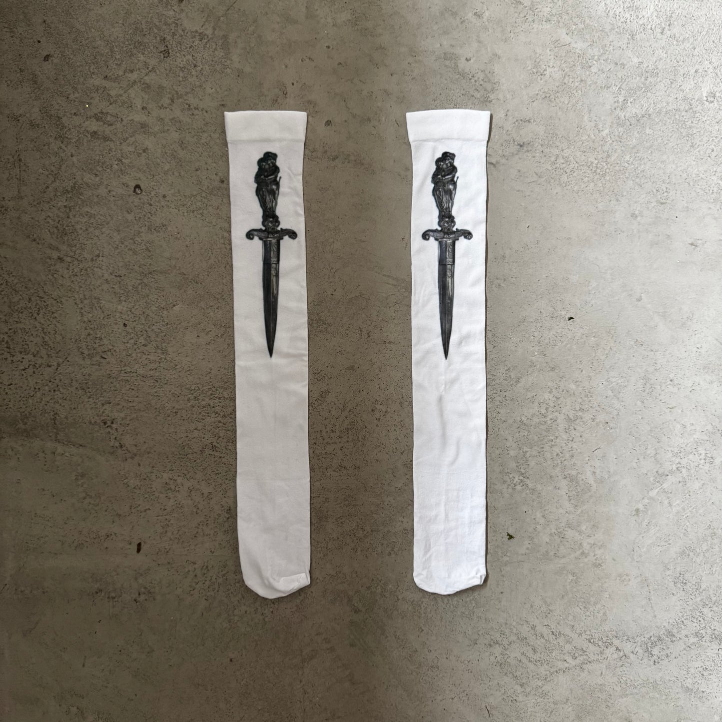 dagger socks